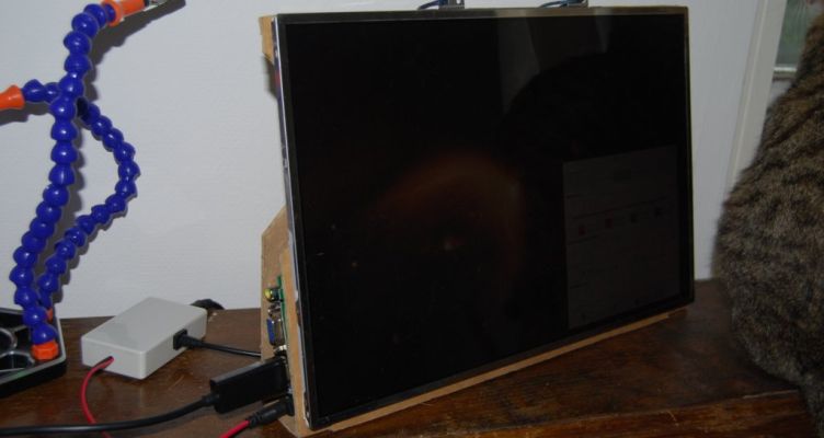 DIY Cardboard Monitor